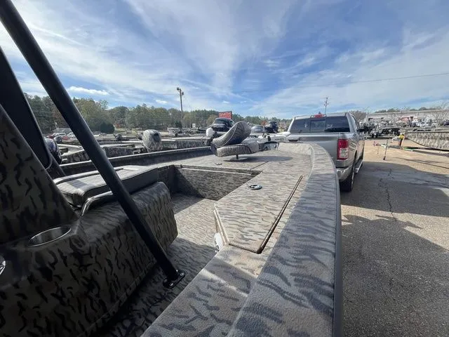 Slide: The Image of Xpress H20B 2026 - 6