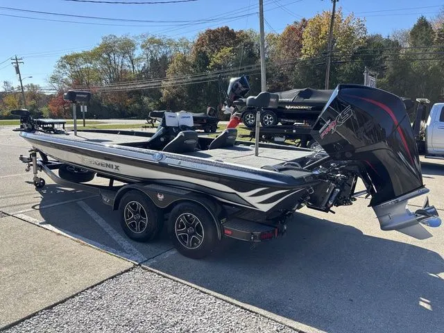 Slide: The Image of Phoenix Bass Boat 921 Elite 2020 - 17