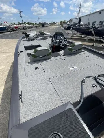 Slide: The Image of G3 Sportsman 1710 2024 - 7