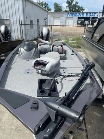 Slide: The Image of G3 Sportsman 1710 2024 - 3