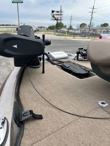 Slide: The Image of Ranger Boats Z118 2012 - 3