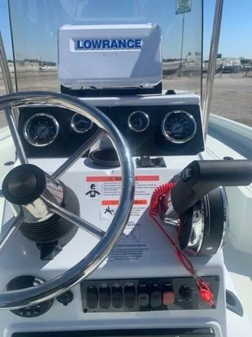 Slide: The Image of Crestliner C20Bay 2023 - 4