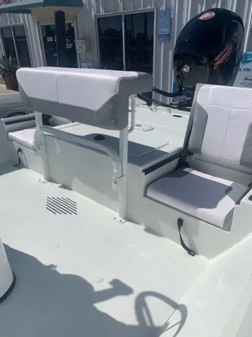 Slide: The Image of Crestliner C20Bay 2023 - 5