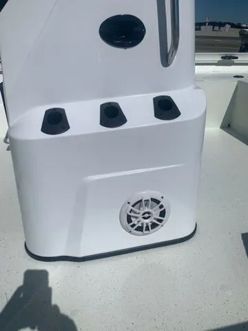 Slide: The Image of Crestliner C20Bay 2023 - 8