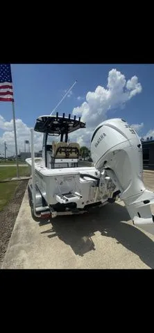 Slide: The Image of Sportsman Masters 247OE Bay Boat 2025 - 4