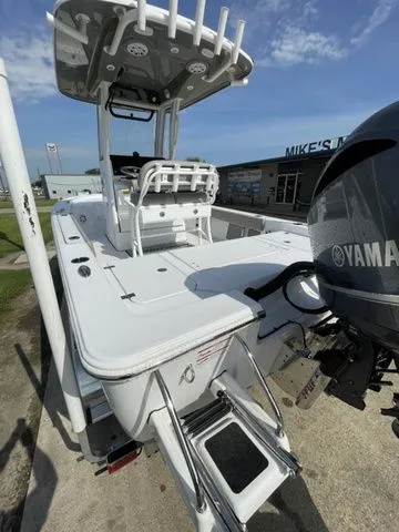 Slide: The Image of Sportsman Masters 227 Bay Boat 2025 - 11