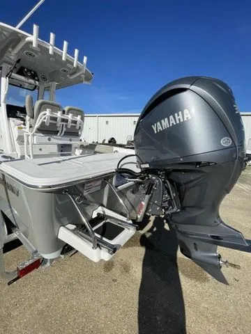 Slide: The Image of Sportsman Masters 247OE Bay Boat 2025 - 12