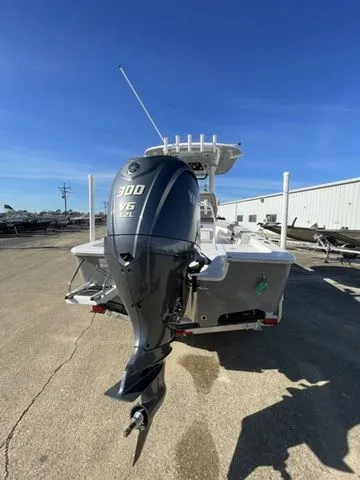 Slide: The Image of Sportsman Masters 247OE Bay Boat 2025 - 13