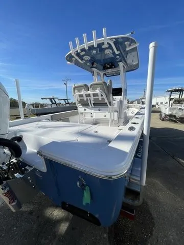 Slide: The Image of Sportsman Masters 247OE Bay Boat 2025 - 10