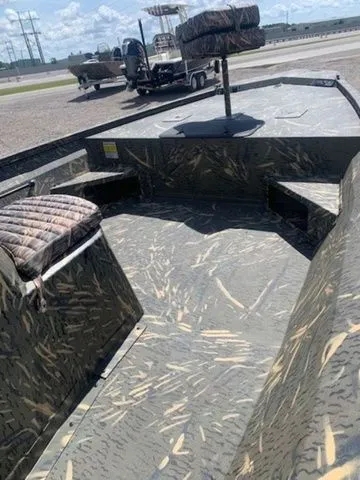 Slide: The Image of War Eagle 961 Blackhawk 2025 - 4