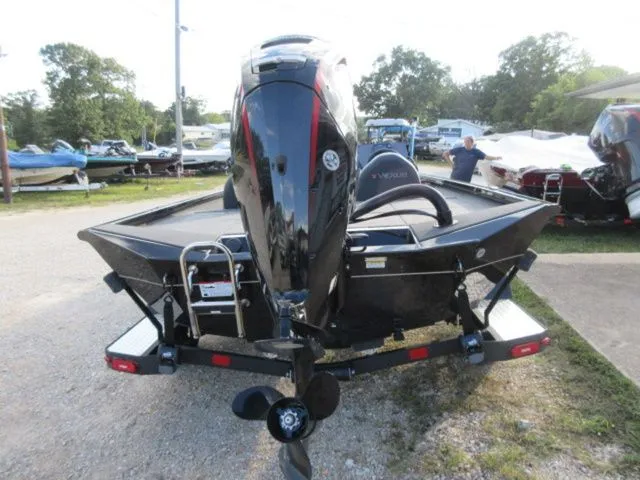 Slide: The Image of Vexus Defender 189 / Mercury 115 Proxs 4-Stroke $39,900 2026 - 11