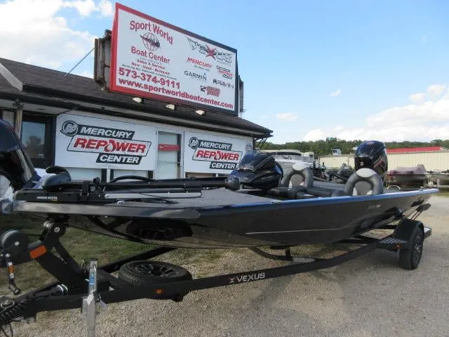 Slide: The Image of Vexus Defender 189 / Mercury 115 Proxs 4-Stroke $39,900 2026 - 6