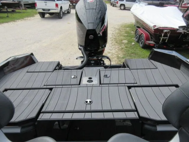 Slide: The Image of Vexus ADX 200 Deep V / Mercury 250 Pro XS/ Garmin Electr 2026 - 19