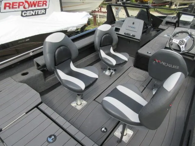 Slide: The Image of Vexus ADX 200 Deep V / Mercury 250 Pro XS/ Garmin Electr 2026 - 30