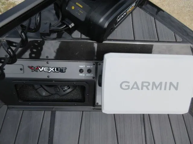 Slide: The Image of Vexus ADX 200 Deep V / Mercury 250 Pro XS/ Garmin Electr 2026 - 37