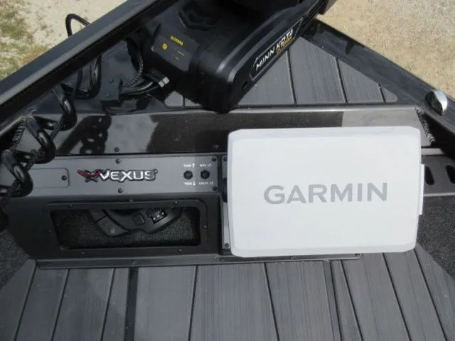 Slide: The Image of Vexus ADX 200 Deep V / Mercury 250 Pro XS/ Garmin Electr 2026 - 38