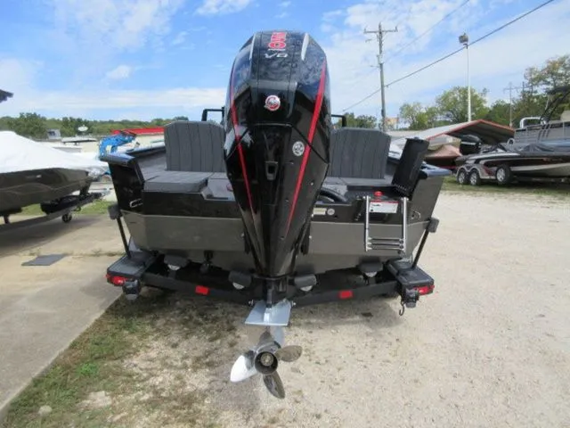 Slide: The Image of Vexus ADX 200 Deep V / Mercury 250 Pro XS/ Garmin Electr 2026 - 4