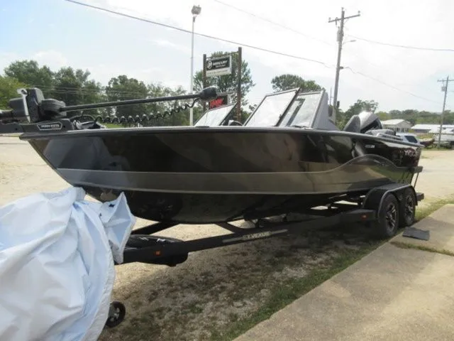 Slide: The Image of Vexus ADX 200 Deep V / Mercury 250 Pro XS/ Garmin Electr 2026 - 7