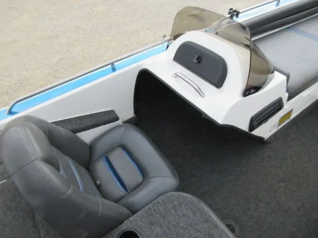 Slide: The Image of Champion 186 FISH N SKI / 2006 MERCURY 150 OPTIMAX 1999 - 19