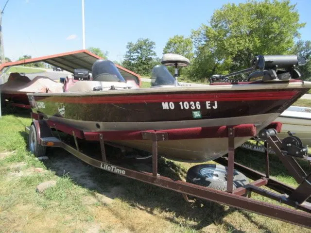 Slide: The Image of Lund DEEP V 1890 PRO-V DLX TOURNAMENT SERIES / 150 EVIN 1995 - 7