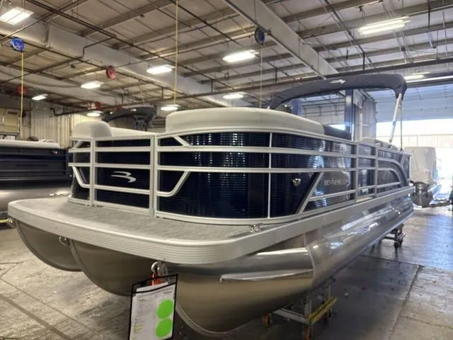 Slide: The Image of Bennington S-One Fish 22 SS Tritoon 2026 - 4