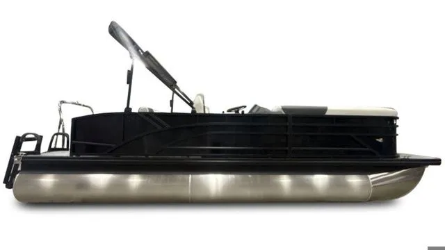 Slide: The Image of Bennington S-One Swingback 22 SSB Tritoon 2026 - 9