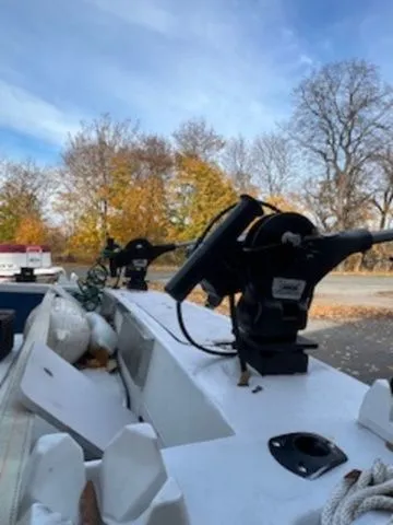 Slide: The Image of Sport-Craft 232 FISHMASTER CUDDY 1990 - 10