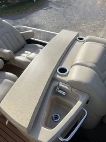 Slide: The Image of Bennington 2250 GBR 2014 - 10