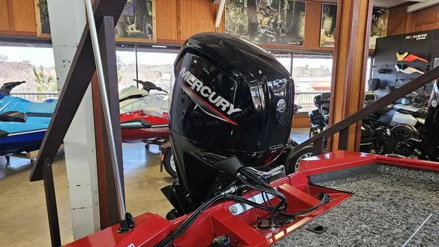 Slide: The Image of Tracker Pro Team 175 TF 2026 - 12