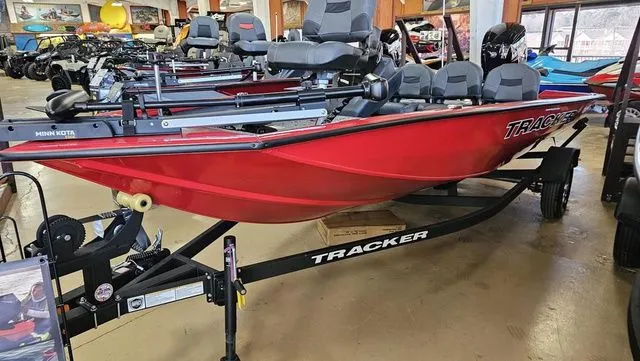 Slide: The Image of Tracker Pro Team 175 TF 2026 - 6