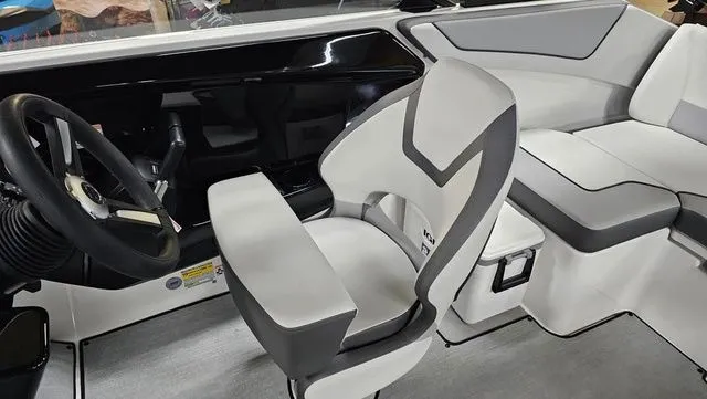 Slide: The Image of Yamaha AR220 2026 - 11