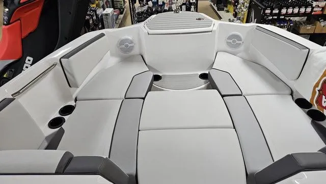 Slide: The Image of Yamaha AR220 2026 - 7