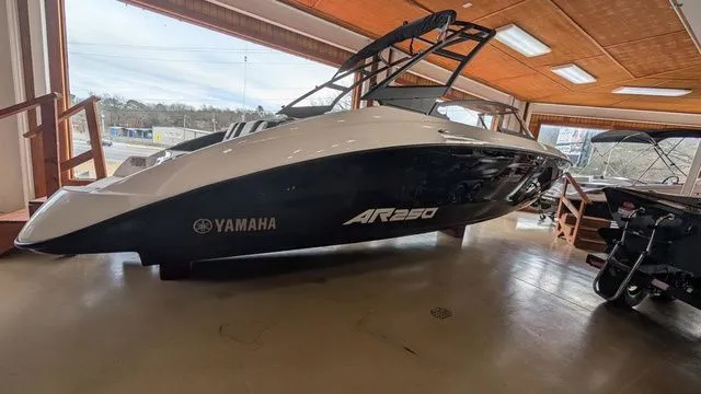 Slide: The Image of Yamaha AR250 2026 - 44