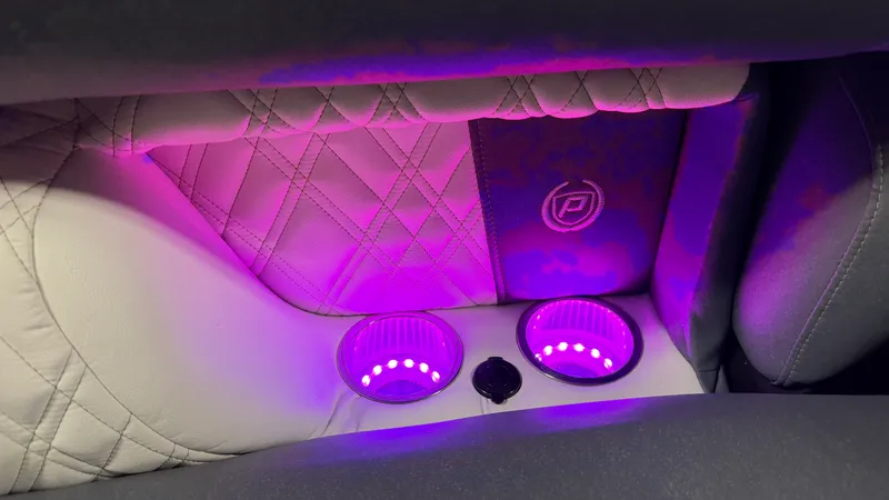Slide: The Image of Premier 250 INTRIGUE 2020 - 25