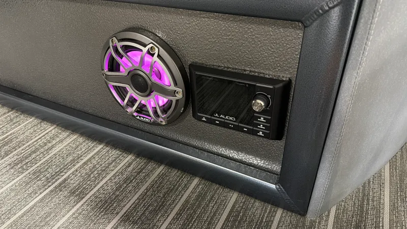Slide: The Image of Premier 250 INTRIGUE 2020 - 73