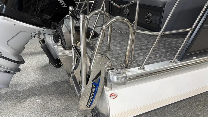 Slide: The Image of Premier 250 INTRIGUE 2020 - 81
