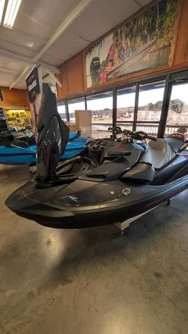 Slide: The Image of Sea-Doo GTR-X 300 2026 - 5