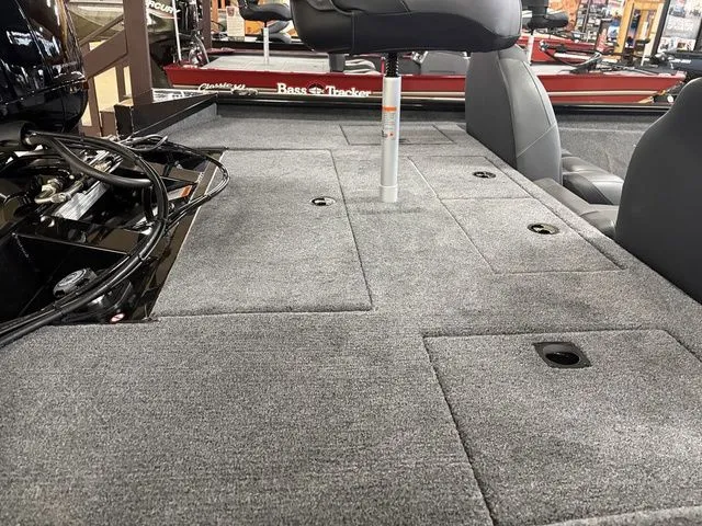 Slide: The Image of Tracker Pro Team 195 TXW 2026 - 19