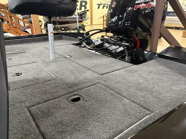 Slide: The Image of Tracker Pro Team 195 TXW 2026 - 26