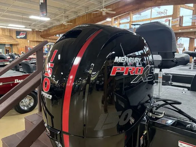 Slide: The Image of Tracker Pro Team 195 TXW 2026 - 39