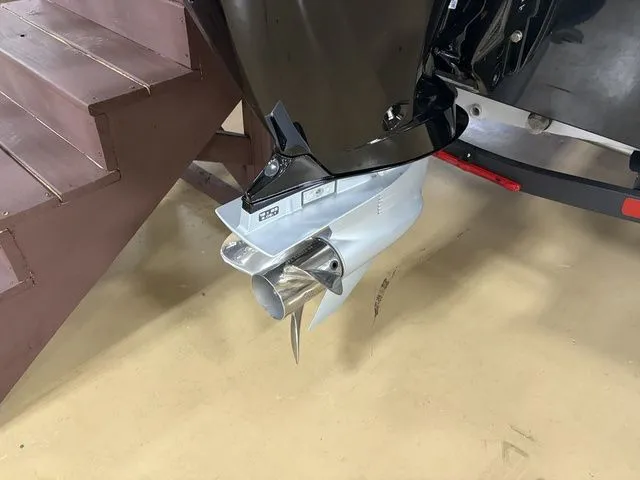 Slide: The Image of Tracker Pro Team 195 TXW 2026 - 5