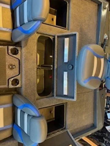 Slide: The Image of Ranger RT198P 2026 - 24