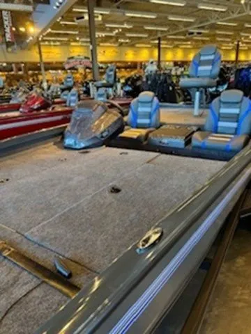 Slide: The Image of Ranger RT198P 2026 - 3