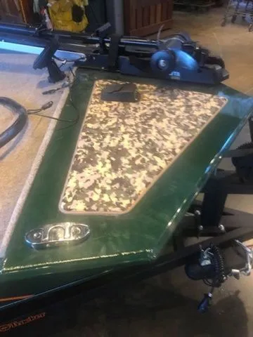 Slide: The Image of Tracker Bass Tracker Classic Limited 2026 - 15