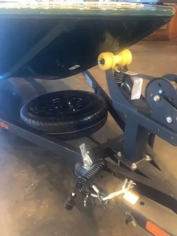 Slide: The Image of Tracker Bass Tracker Classic Limited 2026 - 16