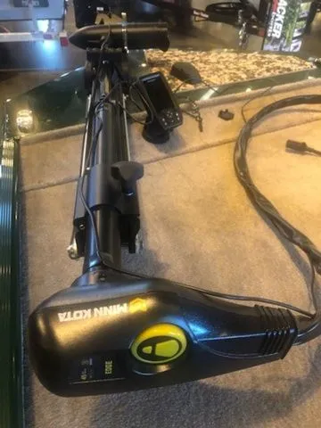 Slide: The Image of Tracker Bass Tracker Classic Limited 2026 - 17