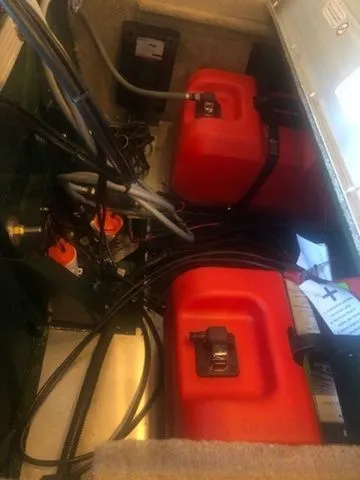 Slide: The Image of Tracker Bass Tracker Classic Limited 2026 - 8