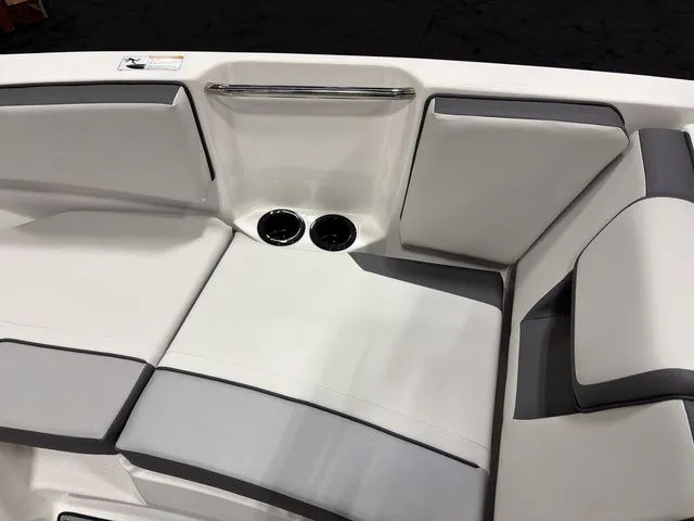 Slide: The Image of Yamaha AR220 2026 - 21