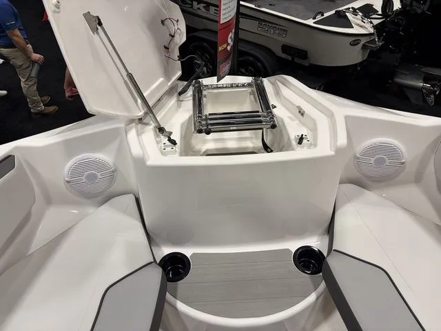 Slide: The Image of Yamaha AR220 2026 - 22