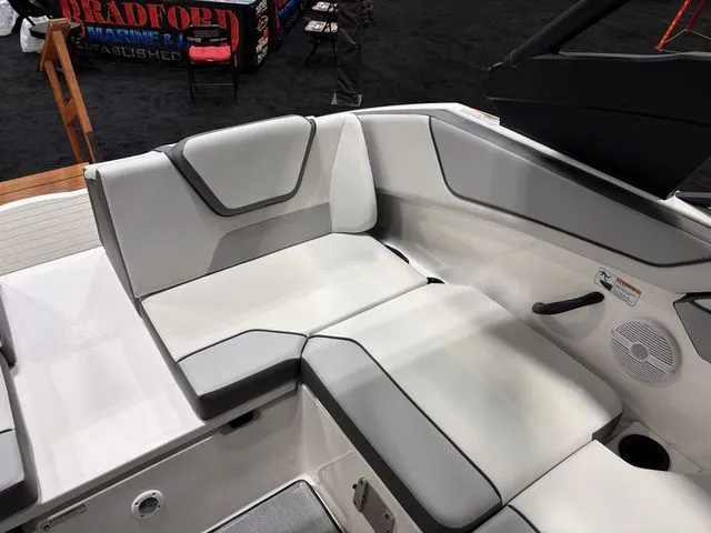 Slide: The Image of Yamaha AR220 2026 - 31